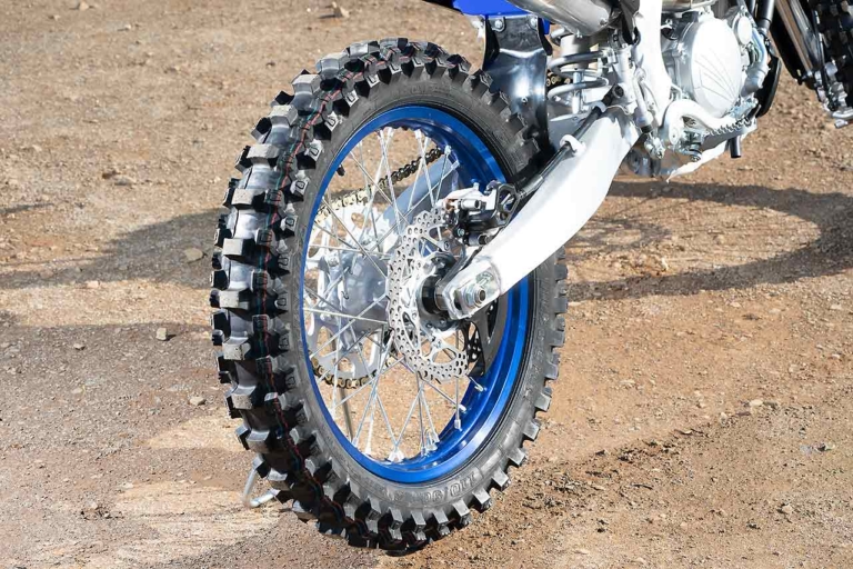 YAMAHA YZ450F|YAMAHA YZ250F|ホイール|タイヤ|ヤマハの誇る最新モトクロッサーYZシリーズをJNCCチャンピオンが一挙試乗インプレ