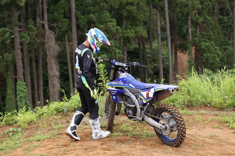 オフロードマシン|リカバリー|起こし方|転倒時に無理せず楽にマシンを起こす方法〈渡辺学のオフロードライディング指南〉