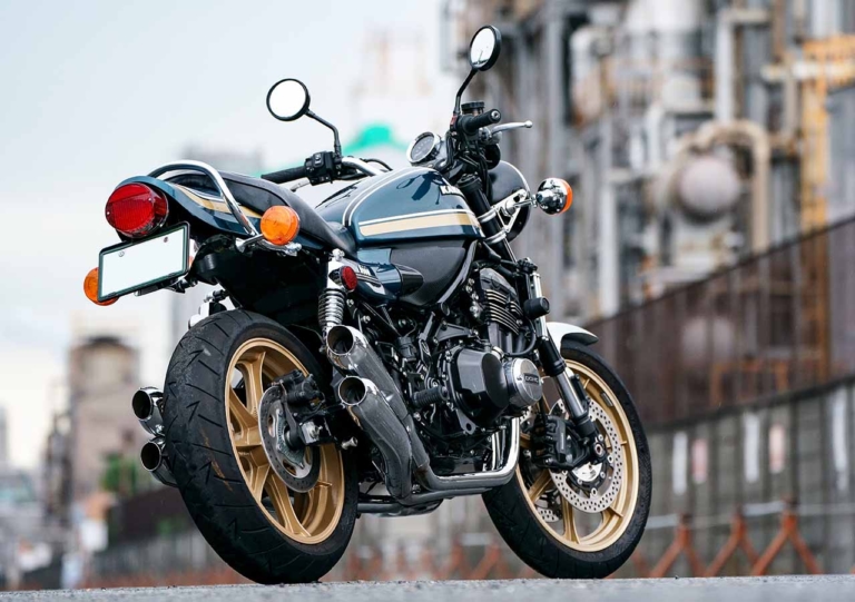 厳選！カワサキ「Z900RS」マフラー情報局【後編】カスタムパーツの王道を総チェック!!│WEBヤングマシン｜新車バイクニュース