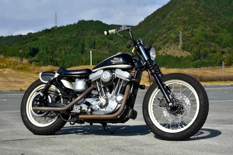 『ウィズハーレー』Vol.10|新旧スポーツスター徹底比較! 『ウィズハーレー』Vol.10発売【カスタム40連発! 誌上スポスタミーティング】