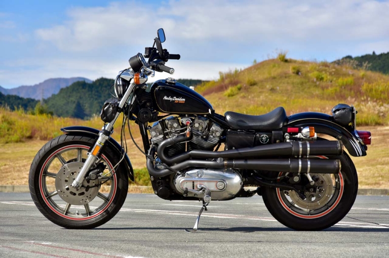 『ウィズハーレー』Vol.10|新旧スポーツスター徹底比較! 『ウィズハーレー』Vol.10発売【カスタム40連発! 誌上スポスタミーティング】