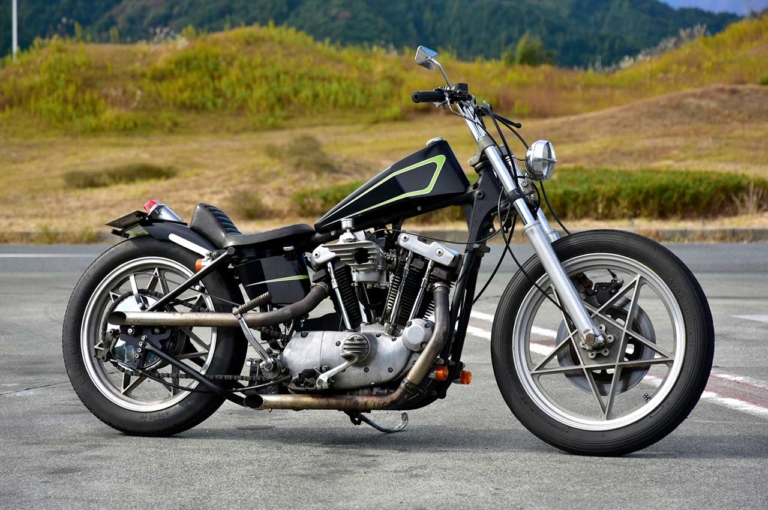 『ウィズハーレー』Vol.10|新旧スポーツスター徹底比較! 『ウィズハーレー』Vol.10発売【カスタム40連発! 誌上スポスタミーティング】