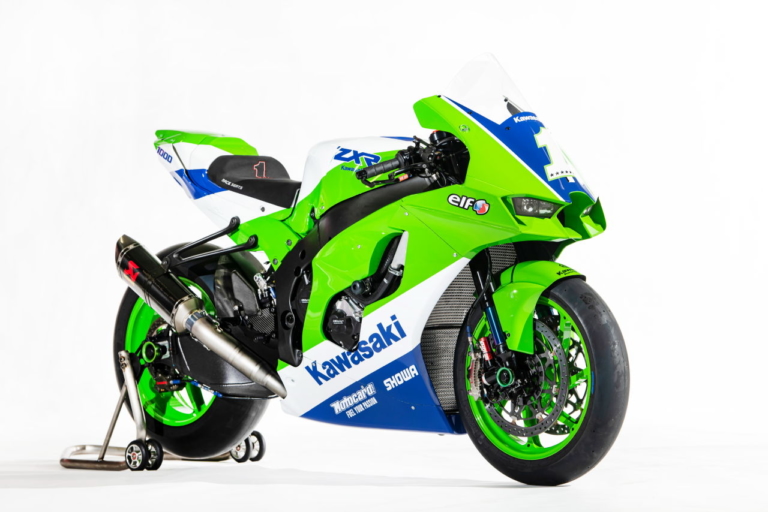 Ninja ZX-10RR World SBK|ZXR750レプリカ市販へ!? カワサキ「ニンジャZX-10R/RR」125周年カラーが来春発売か【海外】