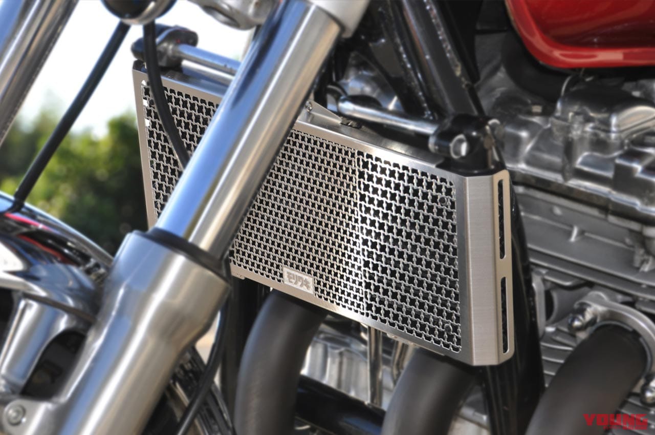 モリワキエンジニアリング オイルクーラーコアガード|最新おすすめカスタムパーツ×8選〈ヨシムラ ニンジャZX-25Rウィンドアーマーetc.〉