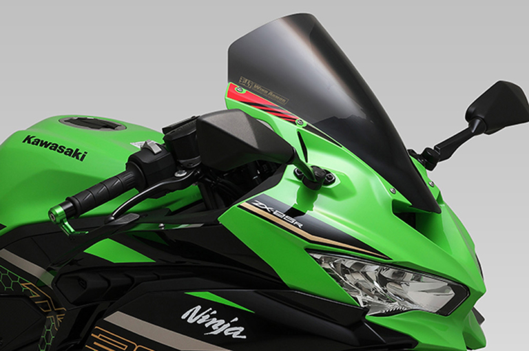 ヨシムラジャパン ニンジャZX-25Rウィンド アーマー|最新おすすめカスタムパーツ×8選〈ヨシムラ ニンジャZX-25Rウィンドアーマーetc.〉