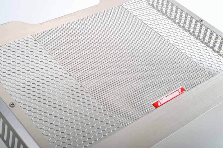 エッチングファクトリー|レブル1100/DCT用ラジエターコアガードタイプA|メッシュ|レブル1100のラジエターを保護するステンレス製ラジエターコアガード〈エッチングファクトリー〉