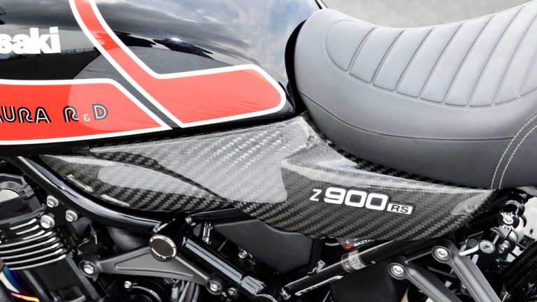 カーボン外装類|ヨシムラに聞く:カワサキ「Z900RS」という存在【超一流ブランドを動かした稀代のモデル】