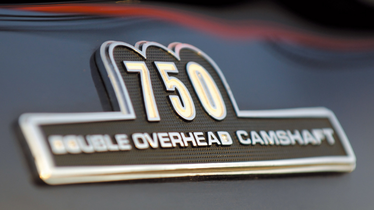 '73:カワサキ750RS "Z2"|これぞカワサキ「Z900RS」へと続く血統だッ!歴代網羅”Z”ヒストリー【その1:Z1/Z2編】