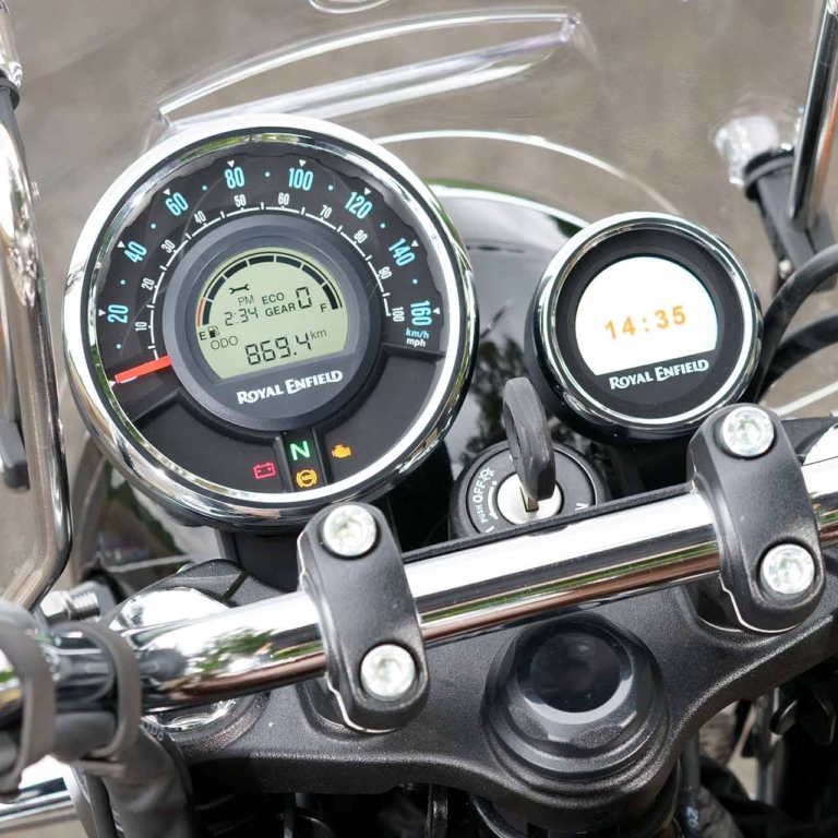 ROYAL ENFIELD METEOR 350 SUPERNOVA|GB350の強力ライバル! ロイヤルエンフィールド メテオ350スーパーノヴァ試乗インプレ【味わい絶妙な空冷単気筒】