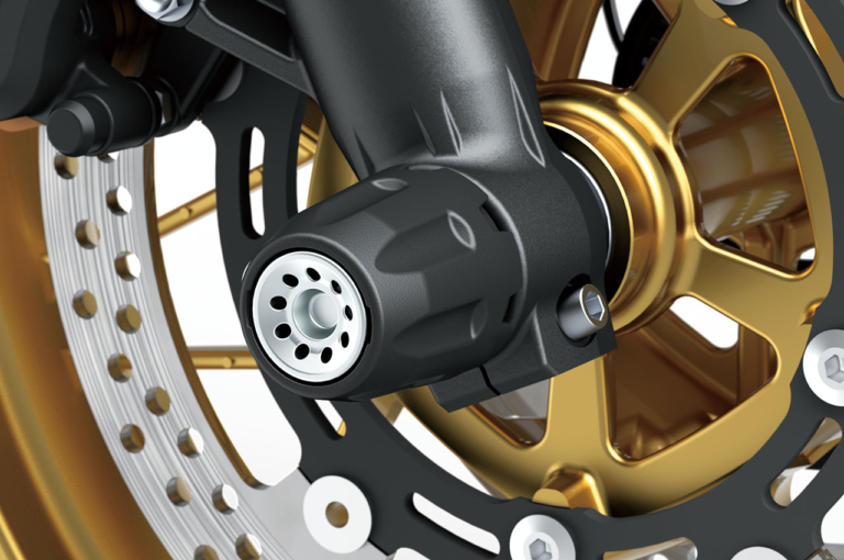 カワサキZ650RS|アクスルスライダー|各機能パーツも’70年代Zスタイル再現! 新型カワサキZ650RSディテール解説〈主要装備&アクセサリー編〉