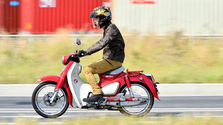 ホンダ スーパーカブC125|ホンダ新型モンキー125&スーパーカブC125インプレッション【車両比較編:新規制対応モデルチェンジ】