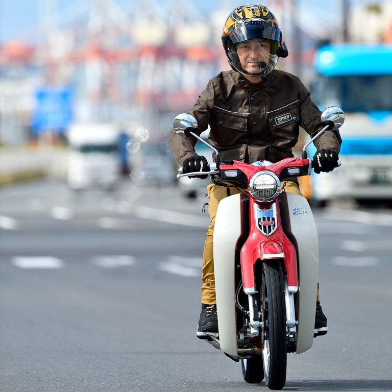 ホンダ スーパーカブC125|ホンダ新型モンキー125&スーパーカブC125インプレッション【試乗比較編:味わいは不変。さらに上質に進化】