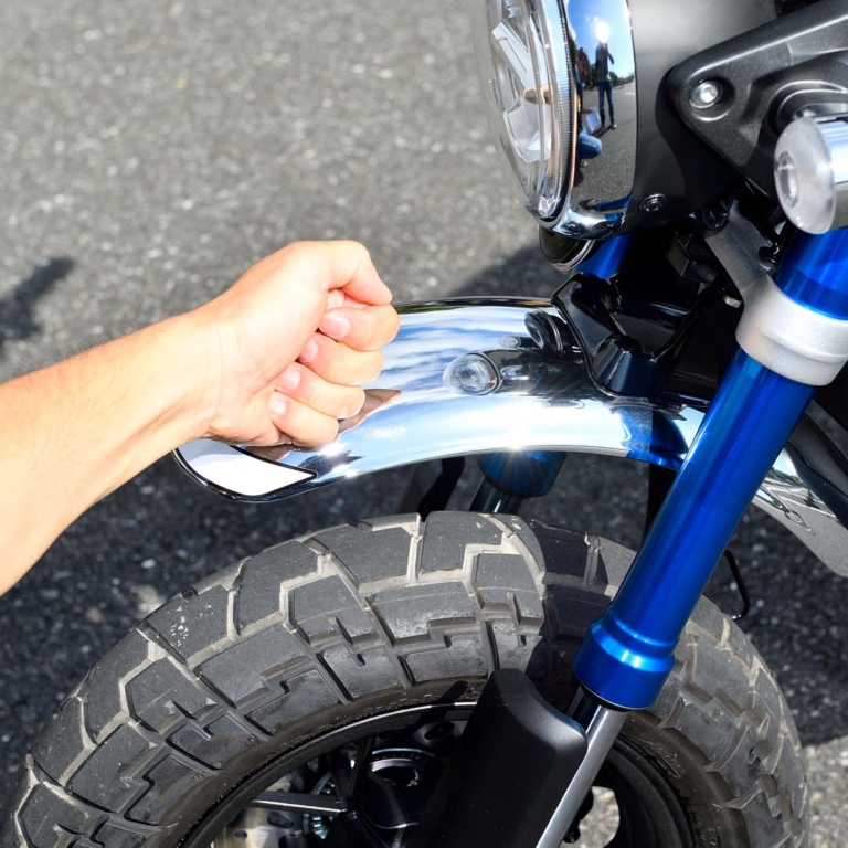 ホンダ モンキー125|フロントまわり|ホンダ新型モンキー125&スーパーカブC125インプレッション【車両比較編:新規制対応モデルチェンジ】