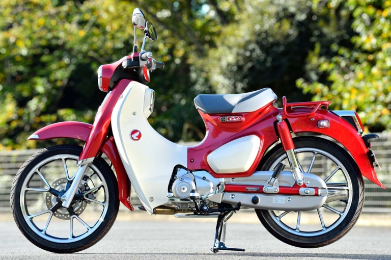ホンダ スーパーカブC125|スタイリング|ホンダ新型モンキー125&スーパーカブC125インプレッション【車両比較編:新規制対応モデルチェンジ】