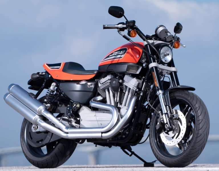 ハーレーダビッドソンXR1200|ハーレー従来型スポーツスターオーナーは”新生スポーツスターS”をどう見る?【スポ好き編集部員も参戦】