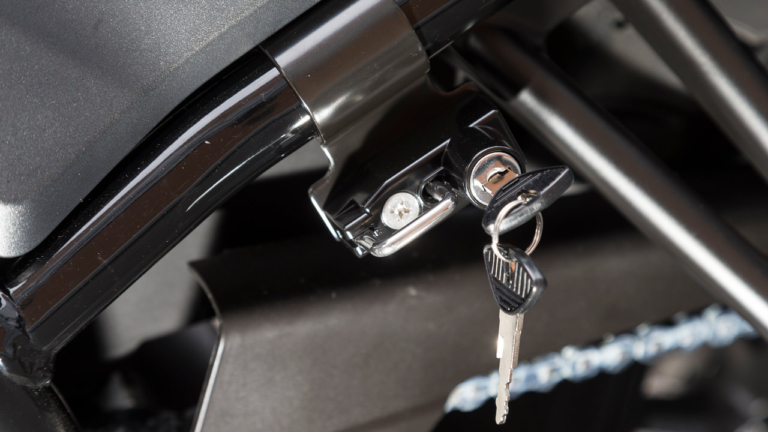 ホンダレブル1100|キジマ カスタム|ヘルメットロック|レブル1100の利便性とドレスアップをハイレベルで仕上げるキジマカスタム