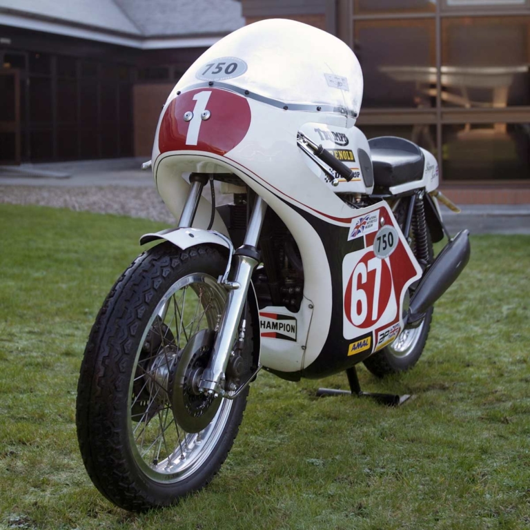 トライアンフ スリッパリーサム|トライアンフ トライデント660再検証インプレ【3気筒エンジンの高揚感は唯一無二!】