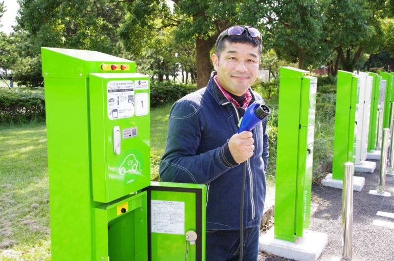 電動バイク|充電設備|パワフルな電動デュアルパーパスバイク「ゼロモーターサイクルズDS」試乗インプレッション