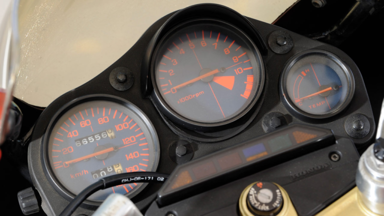 ホンダ NS400R|’80s国産名車「ホンダNS400R」再見【GP500の思想を反映したV3レプリカ】