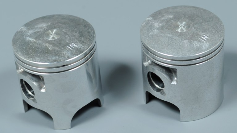 ホンダ NS400R|’80s国産名車・ホンダNS400R完調メンテナンス【弱点というべき要素はほとんど存在せず】