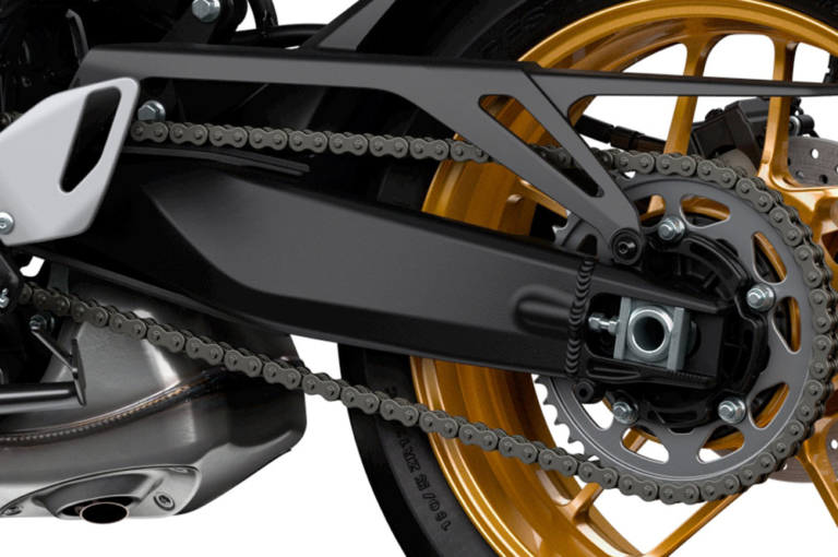 ヤマハXSR900|スイングアーム|専用装備で戦闘力増! 新型ヤマハXSR900ディテール詳報〈エンジン&車体編〉