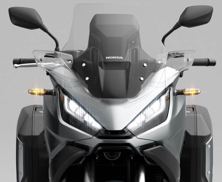 '22ホンダNT1100|ヘッドライト|オトナSUVツアラー発進! 新型ホンダNT1100詳説【俊敏&快適な走りで兄弟車アフリカツインと差別化】