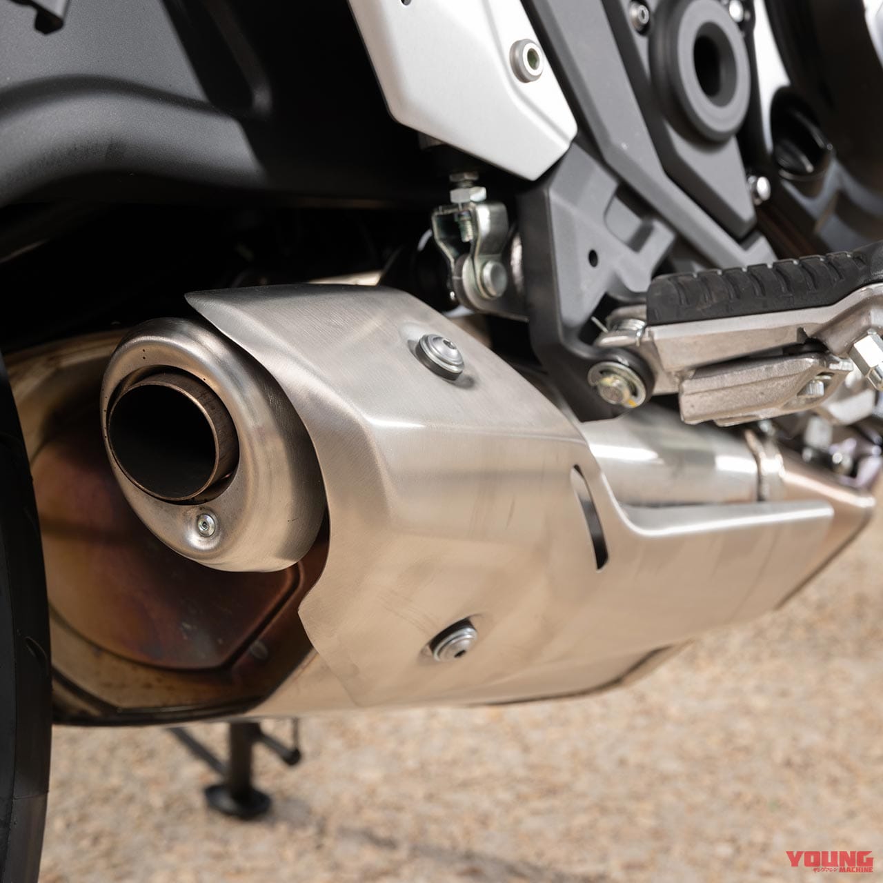 |新生ザッパー海外初乗り! カワサキZ650RSインプレ【フランス地中海の風を切るこの俊敏性にベタ惚れ】