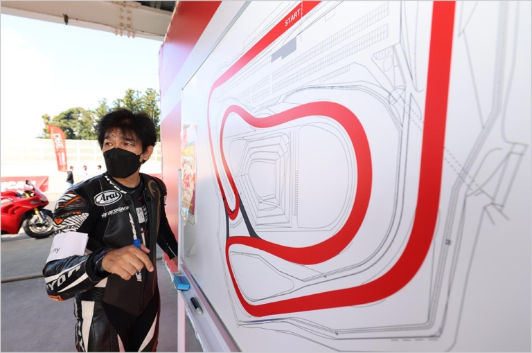 ドゥカティライディングエクスペリエンス|レーストラックアカデミー|コース解説|ドゥカティ主催ライディングレッスン「DREレーストラックアカデミー」体験レポート
