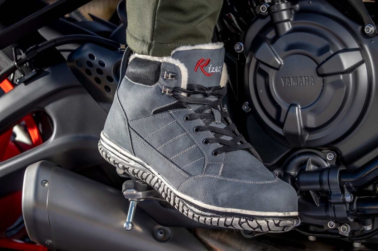 ワークマン|ライザクト 防寒ミドルカットセーフティシューズ 506|ワークマン’21-’22秋冬新作コレクション〈グローブ/シューズ/バッグ編〉