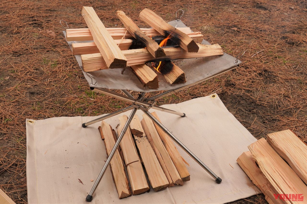 ワークマン|キャンプ|焚き火|【ワークマン・キャンプ用品】焚き火用アイテムが全部揃う! 焦げないウエアはやっぱり安心