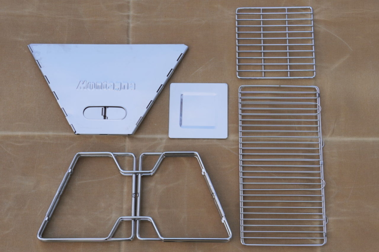 ワークマン|キャンプ|焚き火|【ワークマン・キャンプ用品】焚き火用アイテムが全部揃う! 焦げないウエアはやっぱり安心