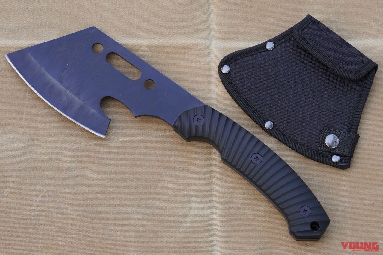 ワークマン|キャンプ|焚き火|【ワークマン・キャンプ用品】焚き火用アイテムが全部揃う! 焦げないウエアはやっぱり安心