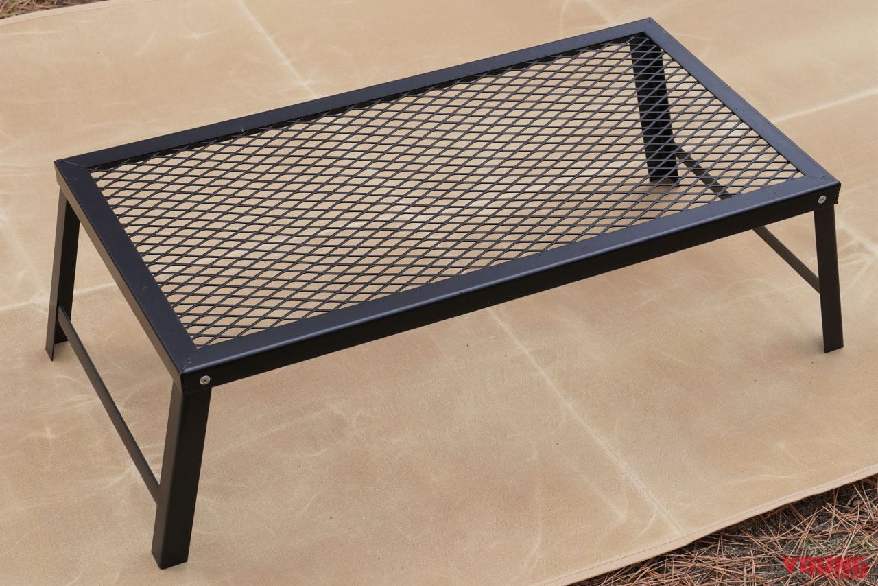 ワークマン|キャンプ|焚き火|【ワークマン・キャンプ用品】焚き火用アイテムが全部揃う! 焦げないウエアはやっぱり安心