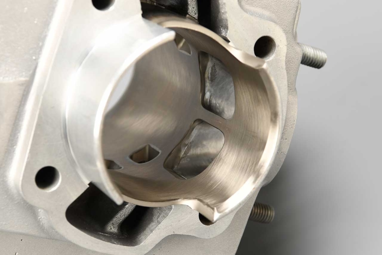 井上ボーリング|ICBM|750SS|井上ボーリングの仕事〈#1〉エンジンで世界を笑顔に!!