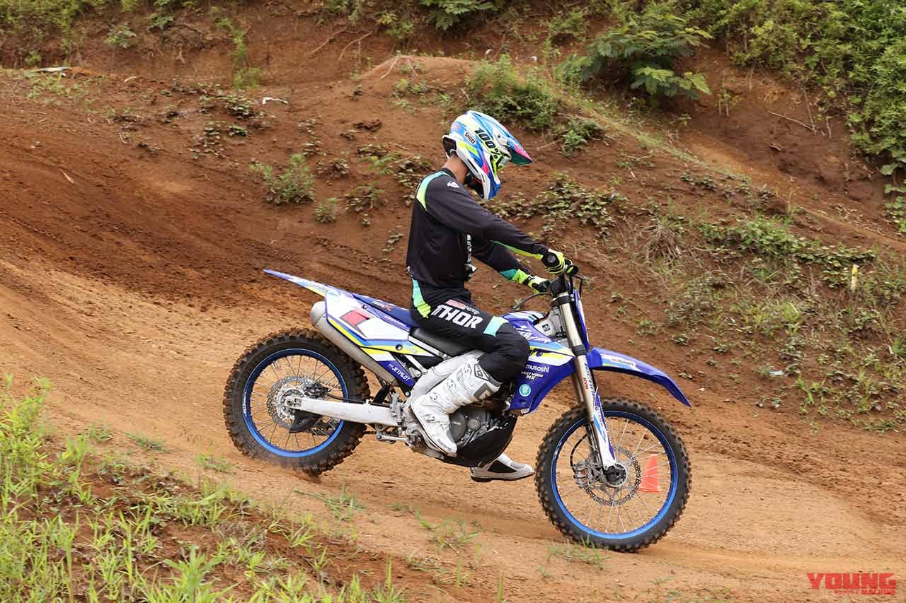 |斜面でのパイロンターン練習でスキルをさらに磨こう!〈渡辺学のオフロードライディング指南〉