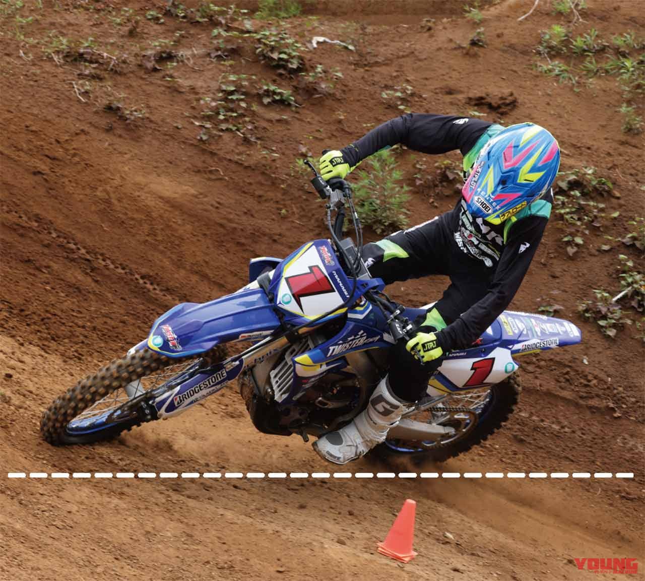 |斜面でのパイロンターン練習でスキルをさらに磨こう!〈渡辺学のオフロードライディング指南〉