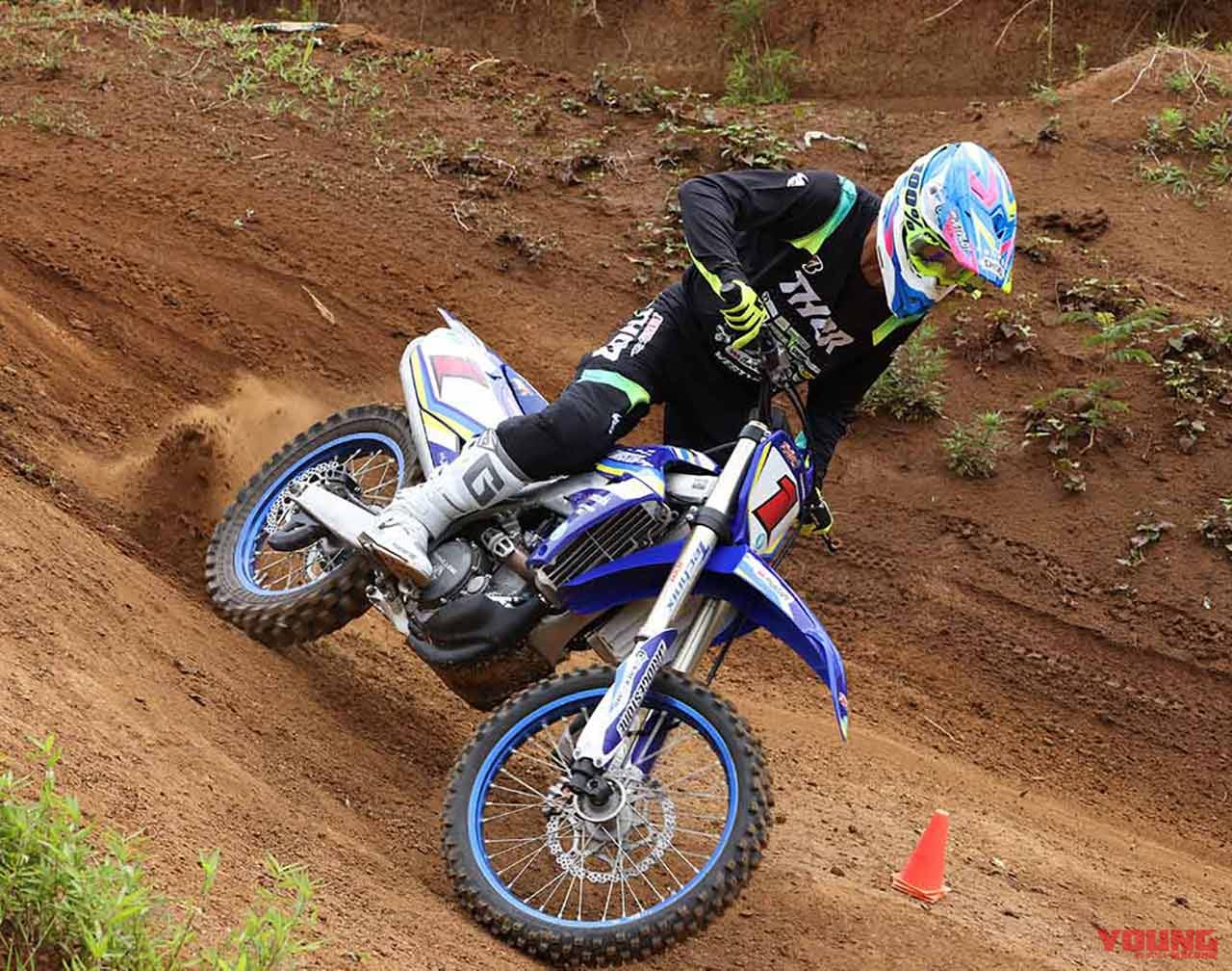 |斜面でのパイロンターン練習でスキルをさらに磨こう!〈渡辺学のオフロードライディング指南〉