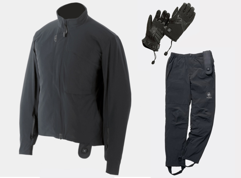 電熱ウエア|電熱グローブ|電熱パンツ|冬装備|極寒ツーリングを乗り切る“使い捨てカイロ”の効果的な貼り方