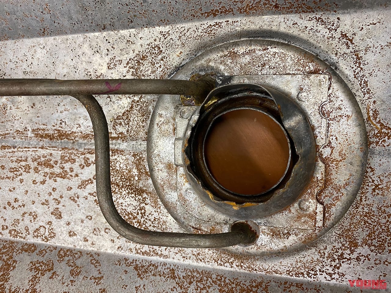 |【ニンジャオーナー感激!】ドレミコレクションがGPz900R用の燃料タンクを復刻して販売開始