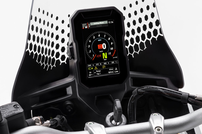 ドゥカティ・デザート・エックス メーター|ドゥカティが本格アドベンチャー「デザートX」を発表! エンジンは水冷Lツイン