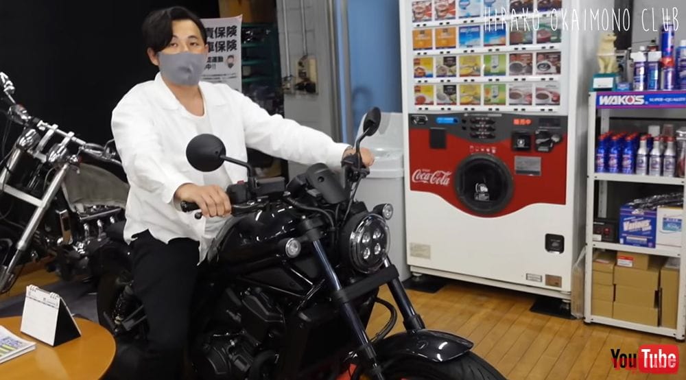 |【公開終了】アルピー平子、ホンダの新車バイクを物色「やばいね、GB350かっけぇぞ」予想通り”決められない沼”にハマる