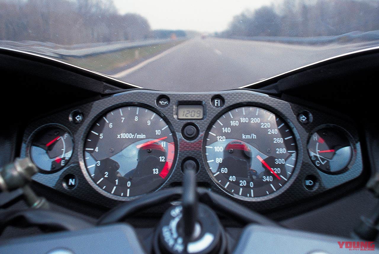 スズキ GSX1300Rハヤブサ|メーター|個性派&傑作揃いの”メーター”年代記〈’90年代#1〉NR/CBR900RR/アフリカツイン/NSR250R/ハヤブサ