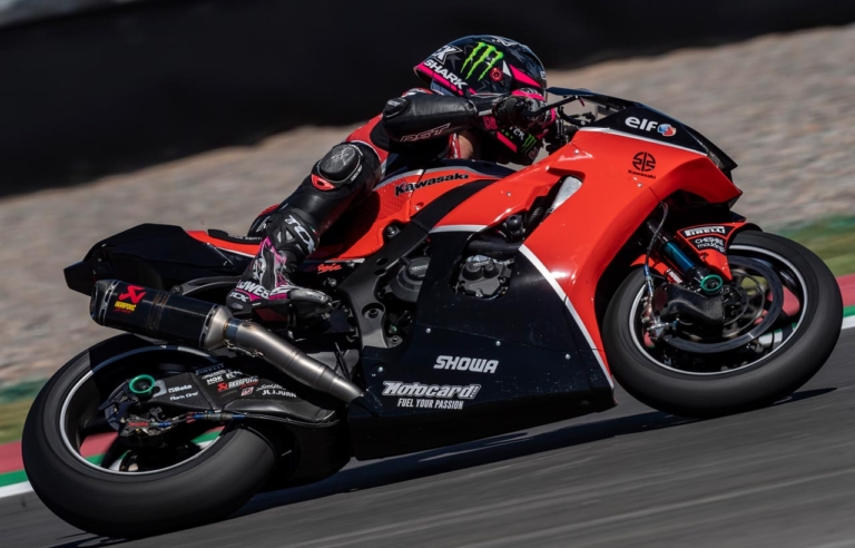 カワサキ ニンジャZX-10RR 川崎重工125周年記念KRTスペシャル|令和に蘇る懐かしカラー! 昭和レプリカ復刻ブーム到来の予感