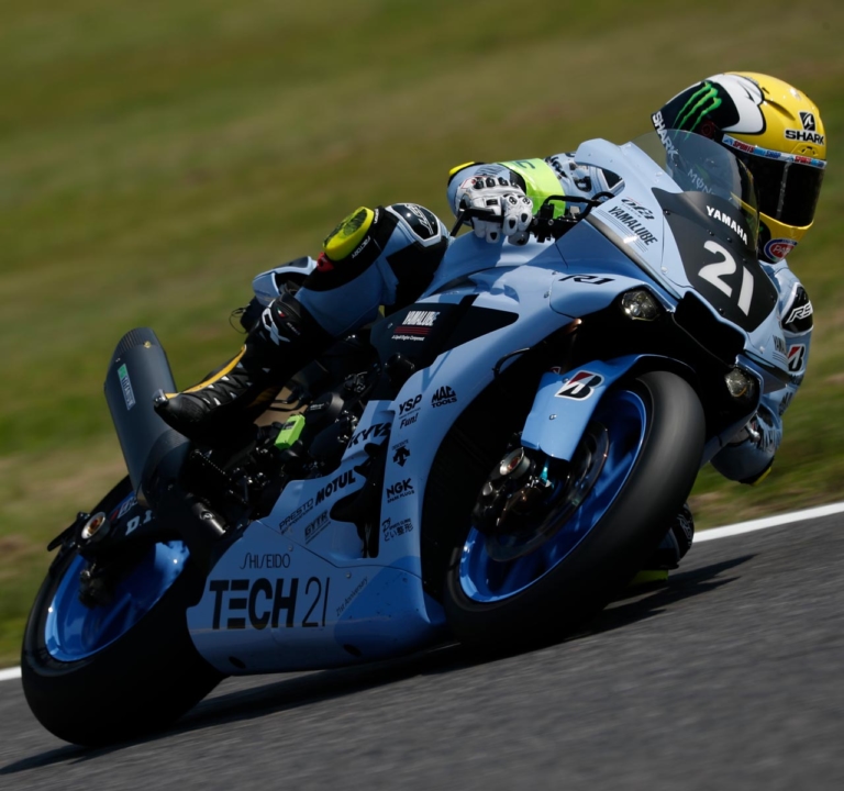 ヤマハ YZF-R1|令和に蘇る懐かしカラー! 昭和レプリカ復刻ブーム到来の予感