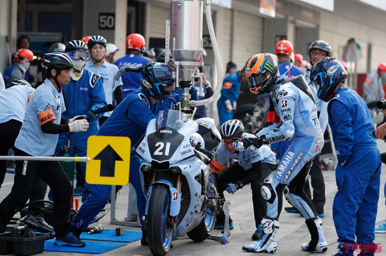 ヤマハ YZF-R1|令和に蘇る懐かしカラー! 昭和レプリカ復刻ブーム到来の予感