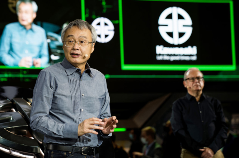 カワサキモータース伊藤浩社長|電動も内燃機関も、カワサキは全部やる!!【日本法人トップが語るバイクの未来】