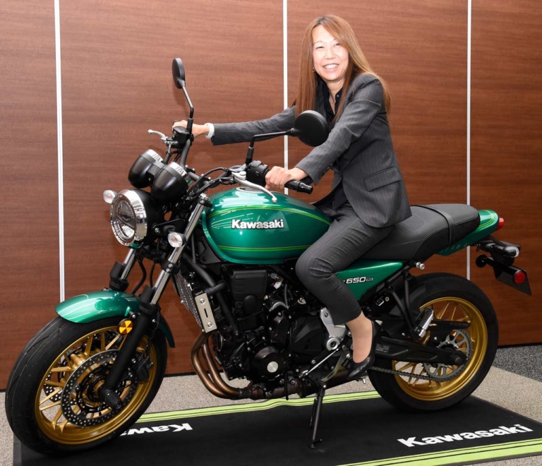 カワサキモータースジャパン代表取締役社長 桐野英子氏|電動も内燃機関も、カワサキは全部やる!!【日本法人トップが語るバイクの未来】