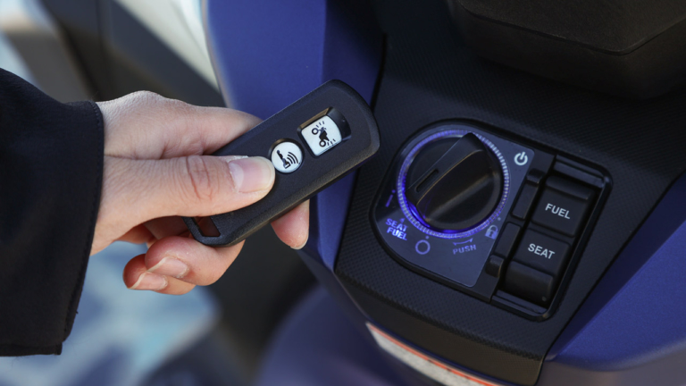 ‘21 ホンダ フォルツァ|ホンダスマートキーシステム|ホンダ フォルツァ写真解説【スポーティーデザインの250ccフルサイズスクーター】