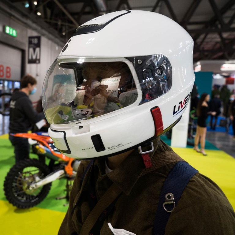 ライブマップ ヘッドアップディスプレイヘルメット|EICMA2021現地レポート注目小ネタ×12選〈ミラノ国際モーターサイクルショー〉