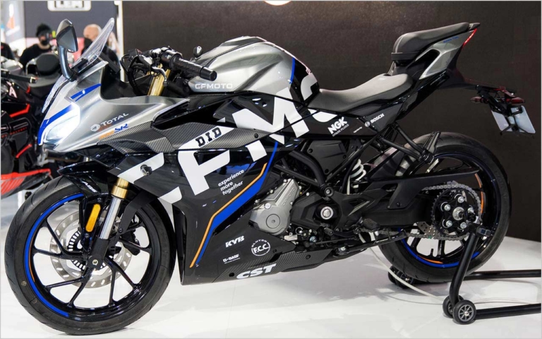 CFモト 300SR|中国勢の快進撃! EICMA 2021現地レポート【デザイン完成度UP&欧州ブランドとの提携に勢いアリ】